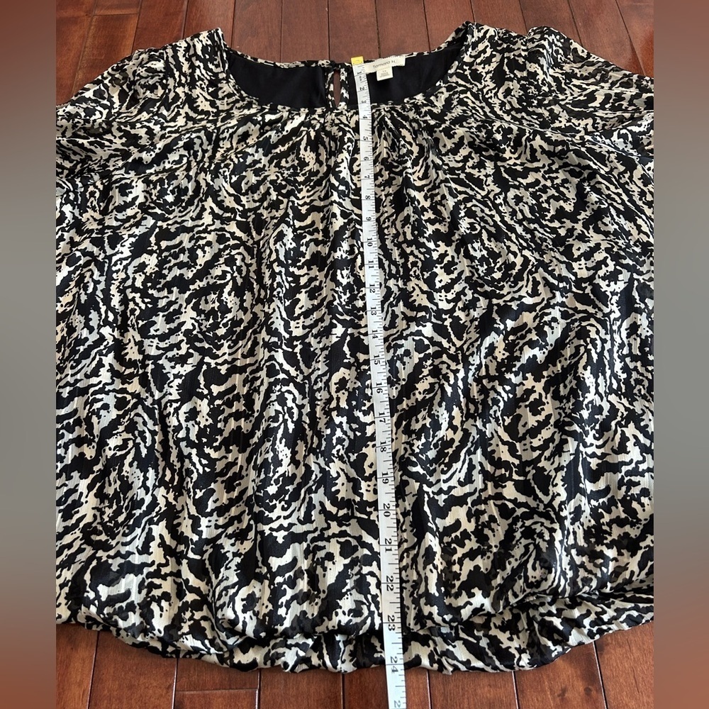 Tamara Black and White Print Bubble Blouse Size 1X - Picture 7 of 10